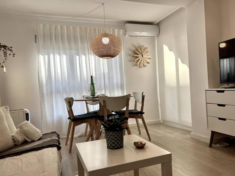 Coqueto Apartamento Junto A La Playa. プエブラ・ド・ファルナルス エクステリア 写真