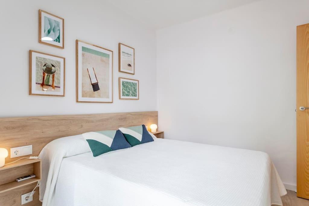 Coqueto Apartamento Junto A La Playa. プエブラ・ド・ファルナルス エクステリア 写真